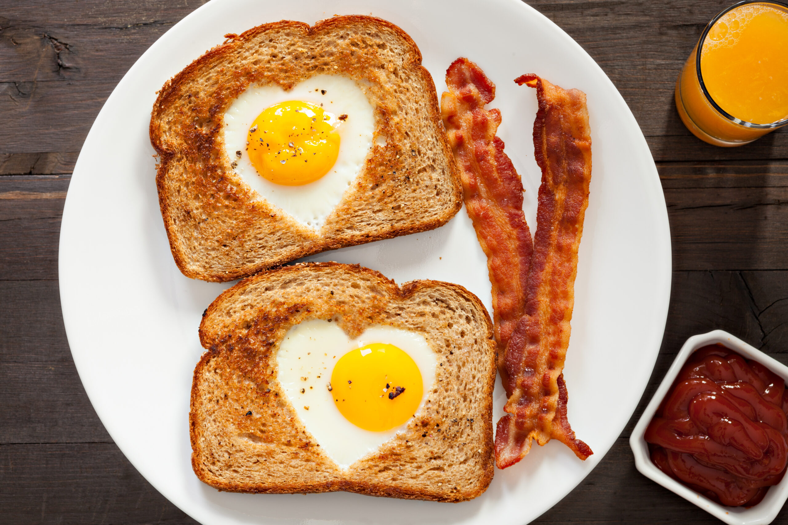 eggs and toast 