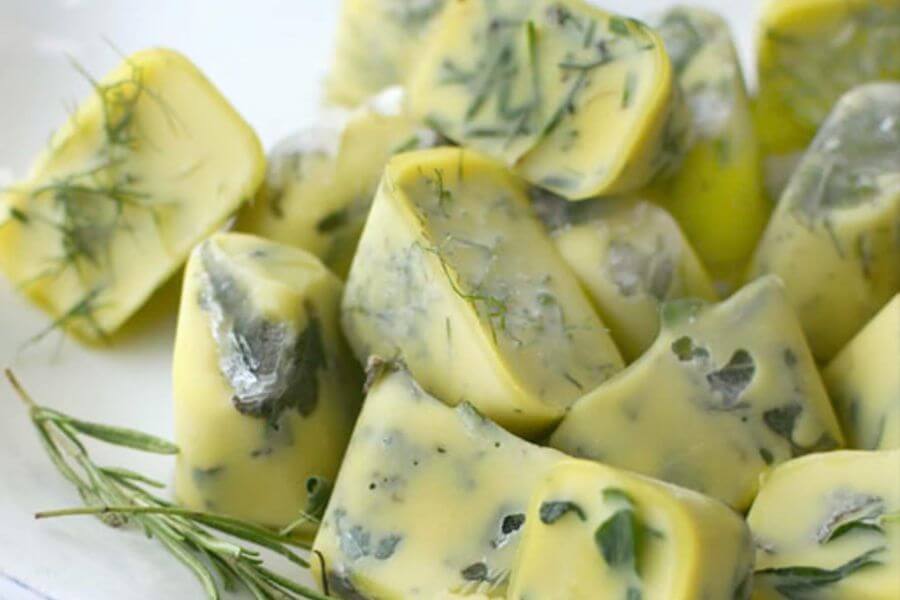 Frozen cubes of herbs and olive oil