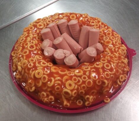 spagetti gelatine mold with sausages inside