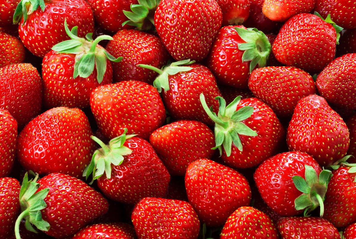 This Hack For Making Strawberries Last Days Longer Will Make You Feel Like You Can Do Anything