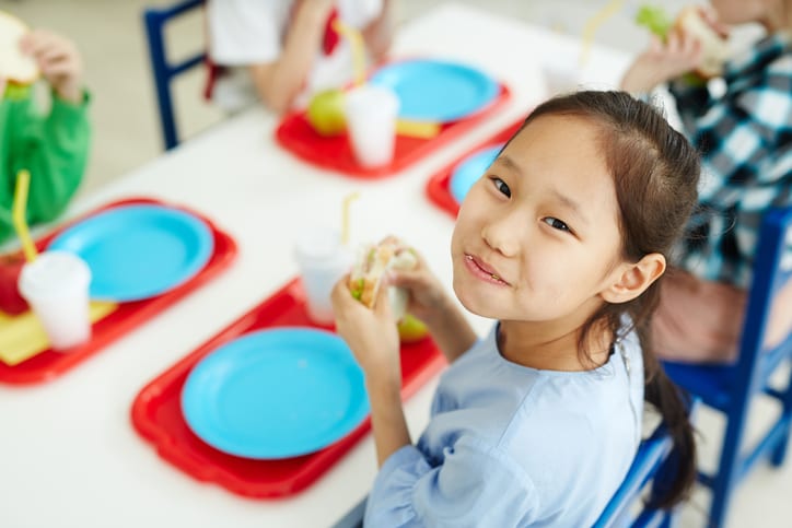 school cafeteria lunch