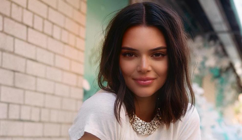 Kendall Jenner Wore A Bikini While Cooking With Kris Jenner