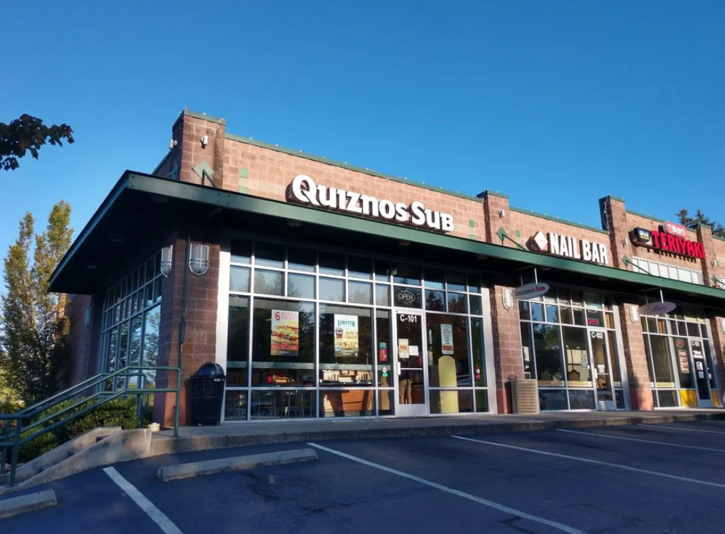 Quiznos restaurant storefront, from Reddit
