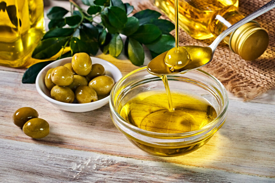 olive and olive oil 