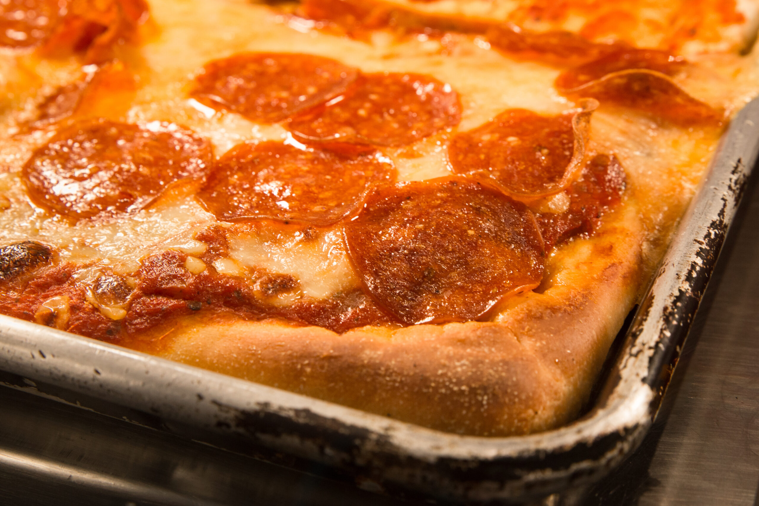 How Pizza Hut stopped innovating its pizza and fell behind