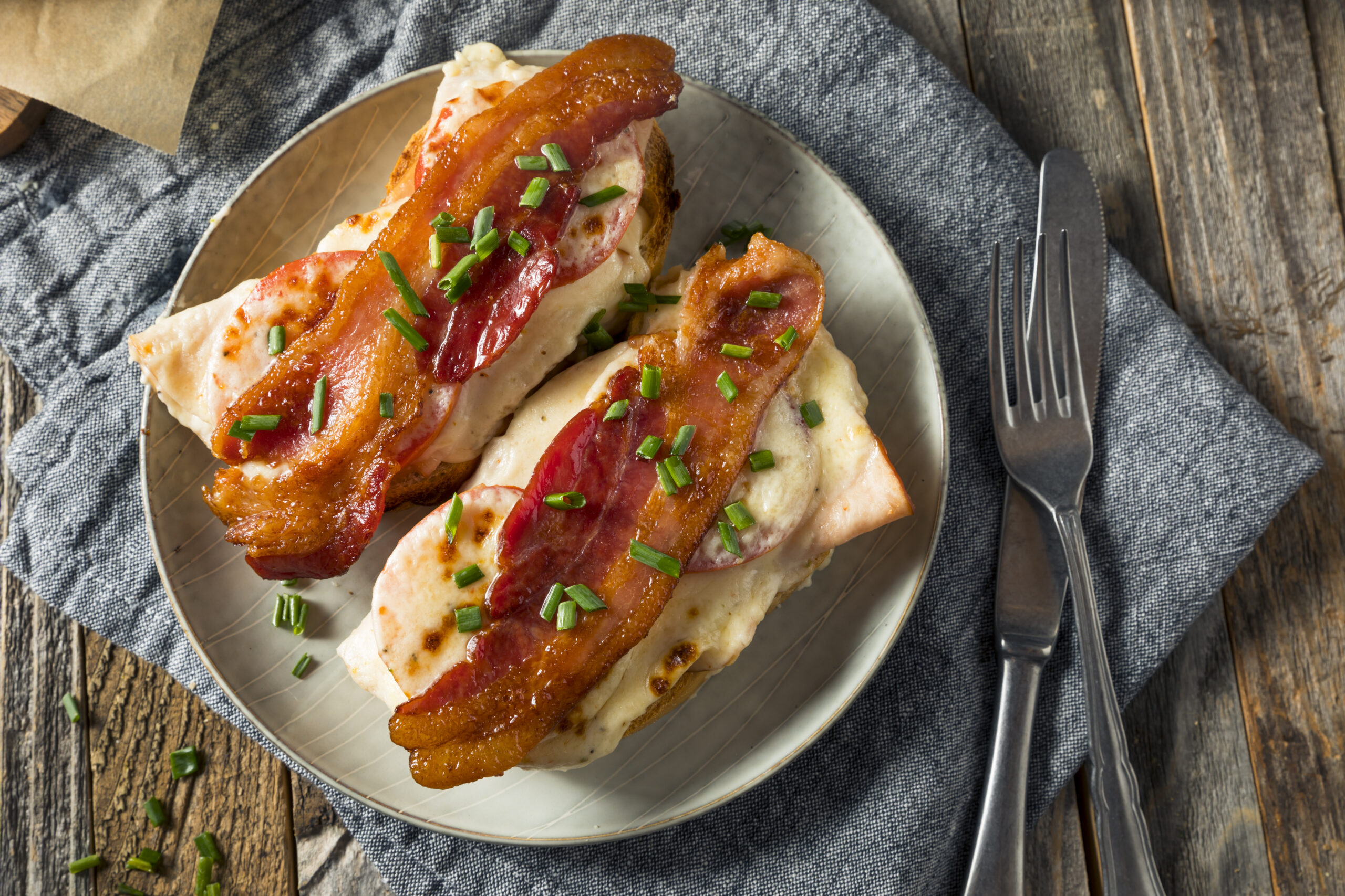 Homemade Baked Kentucky Hot Brown with Bacon Chicken and Cream Sauce