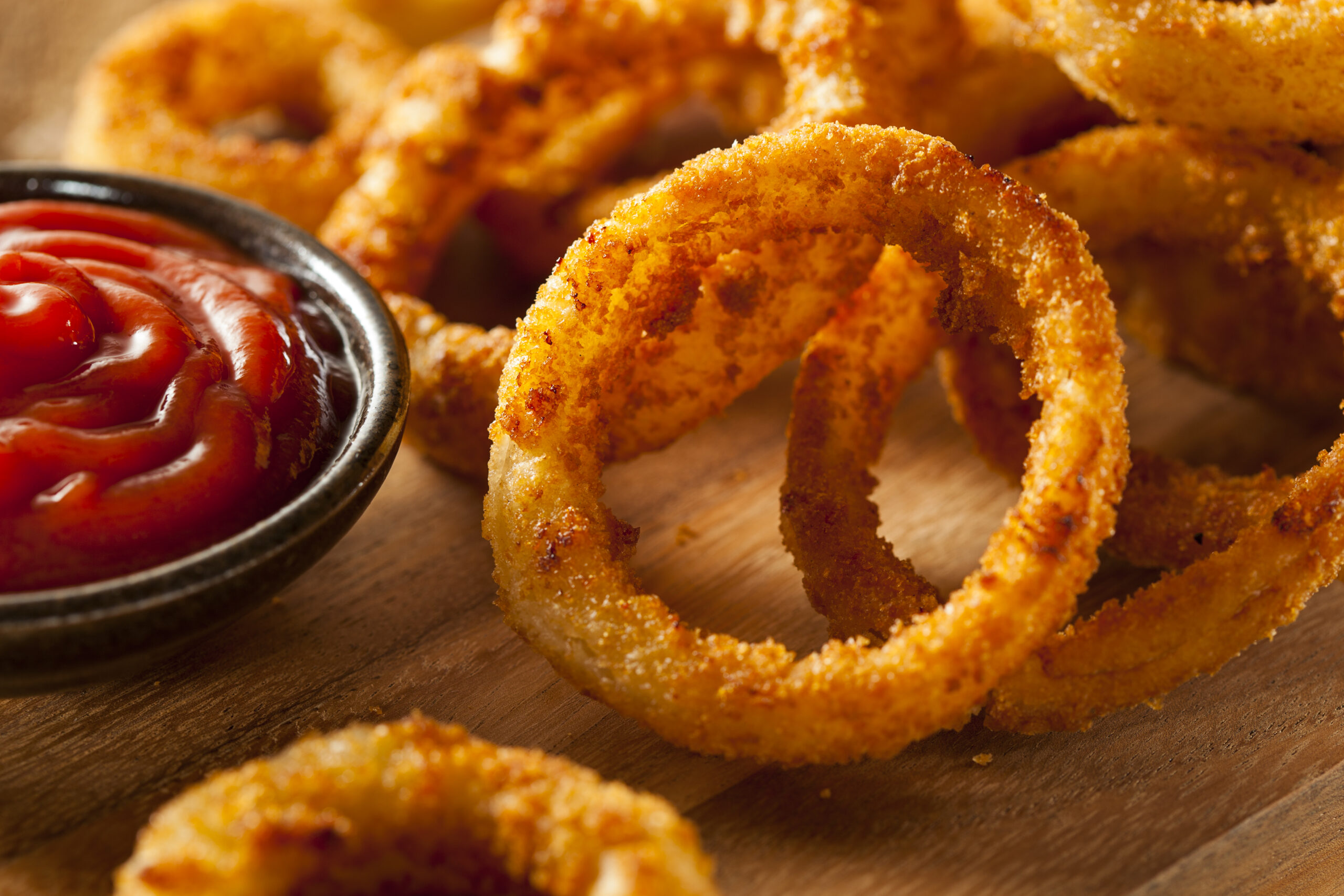 Homemade Crunchy Fried Onion Rings with Ketchup