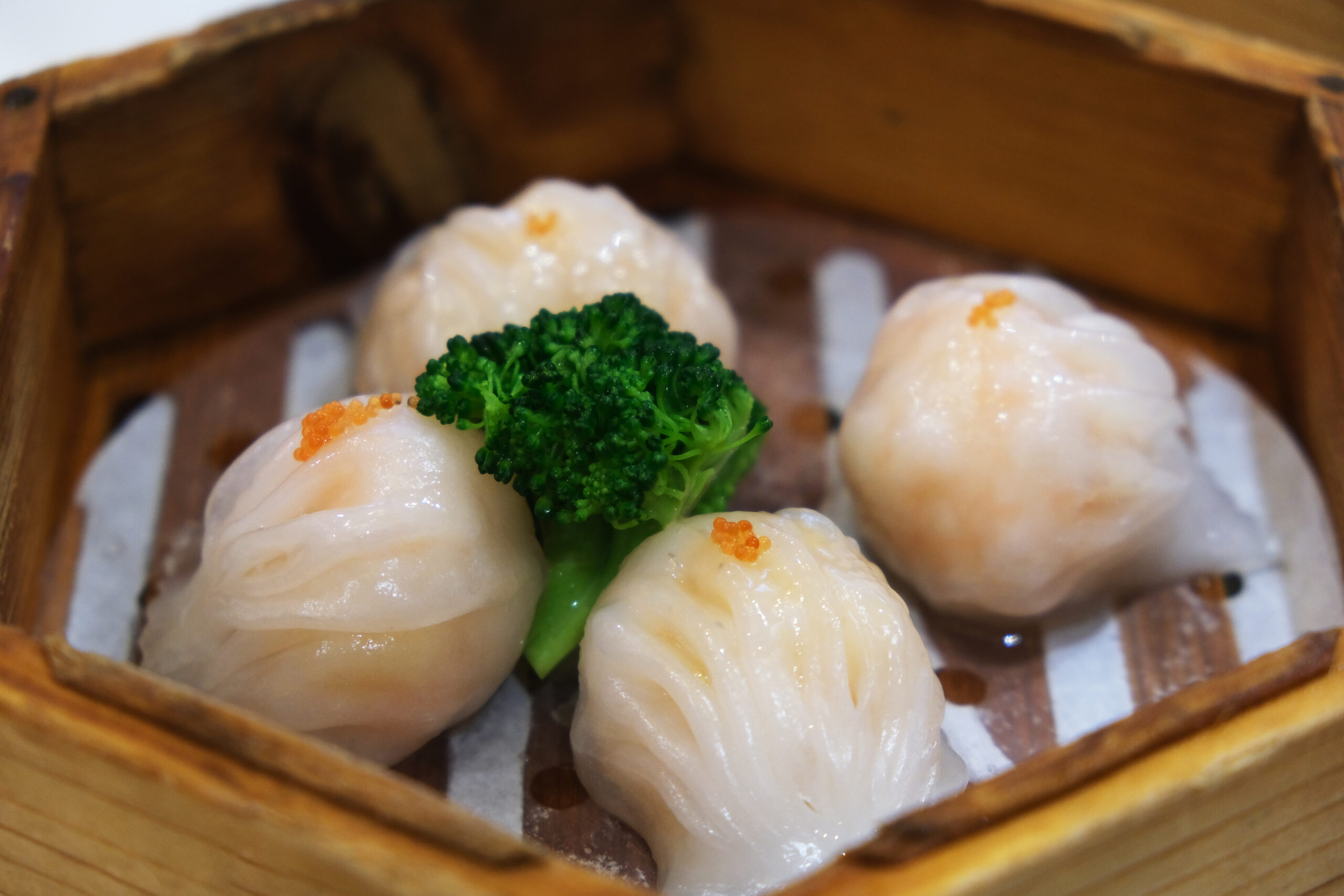 close up Har gow in steamer. traditional Cantonese dumpling dim sum