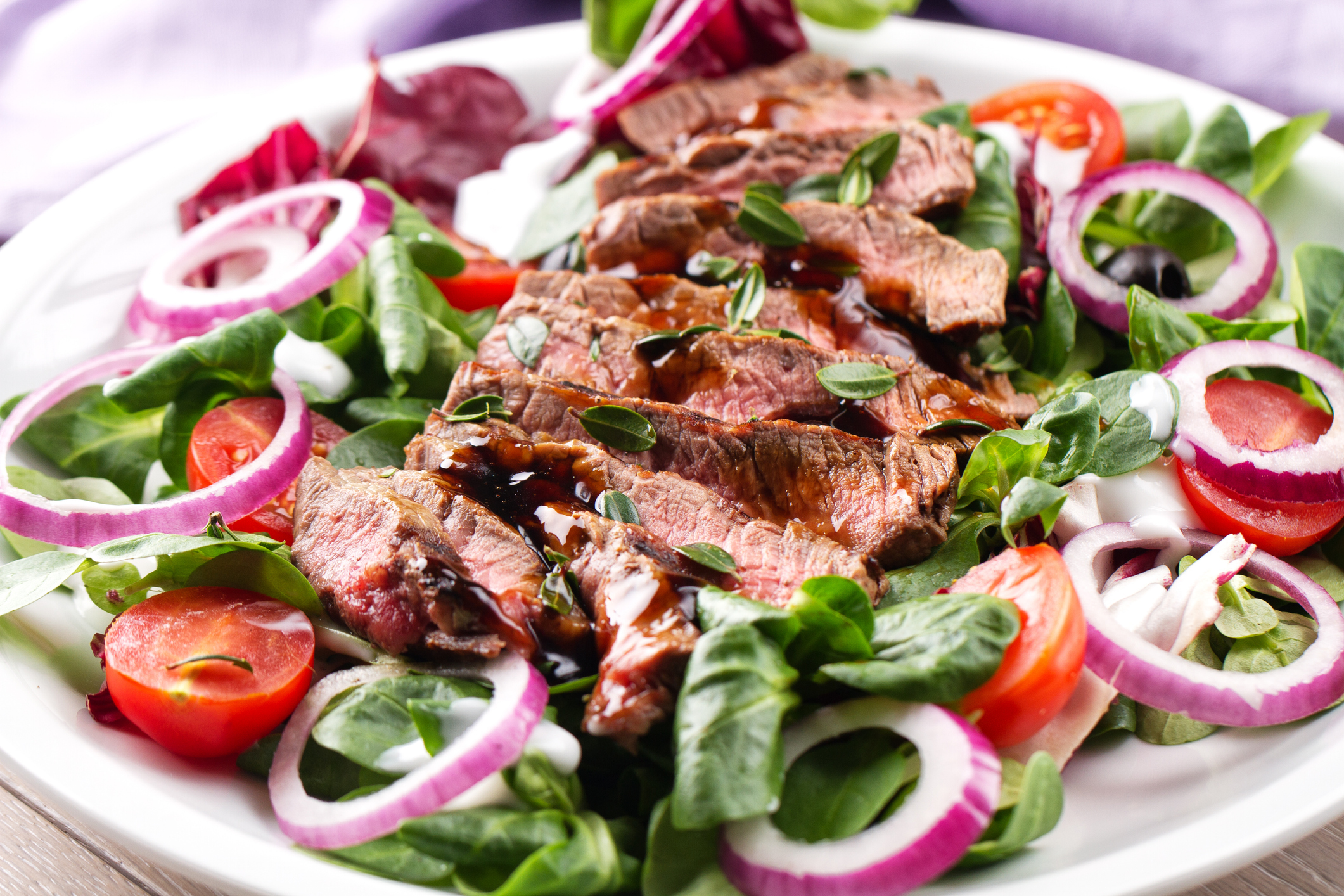 Fillet of beef with salad