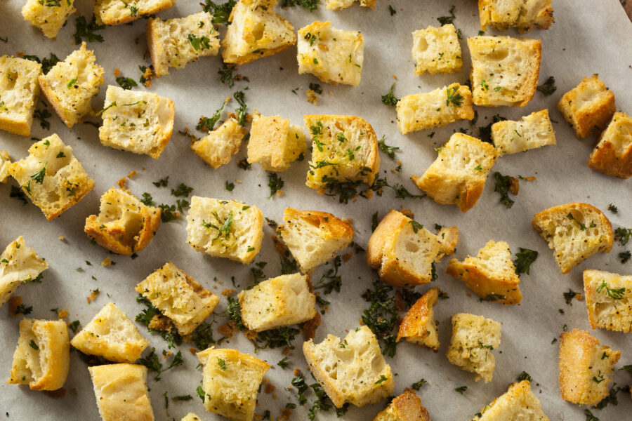 French Croutons with Seasoning and Parsley