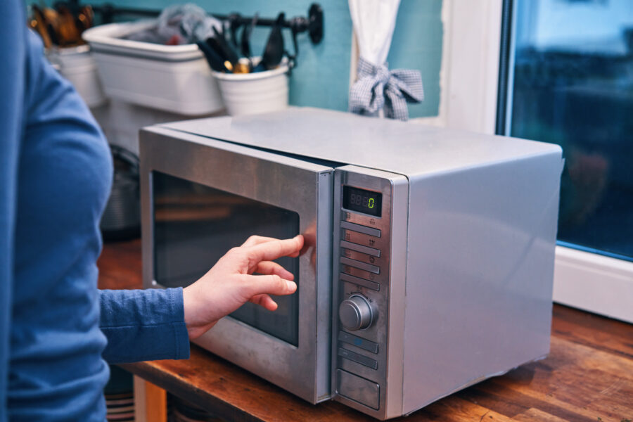 Heating food in a Microwave