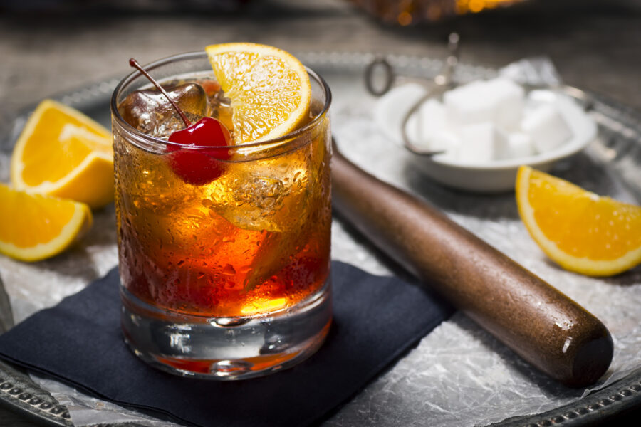 old fashioned cocktail