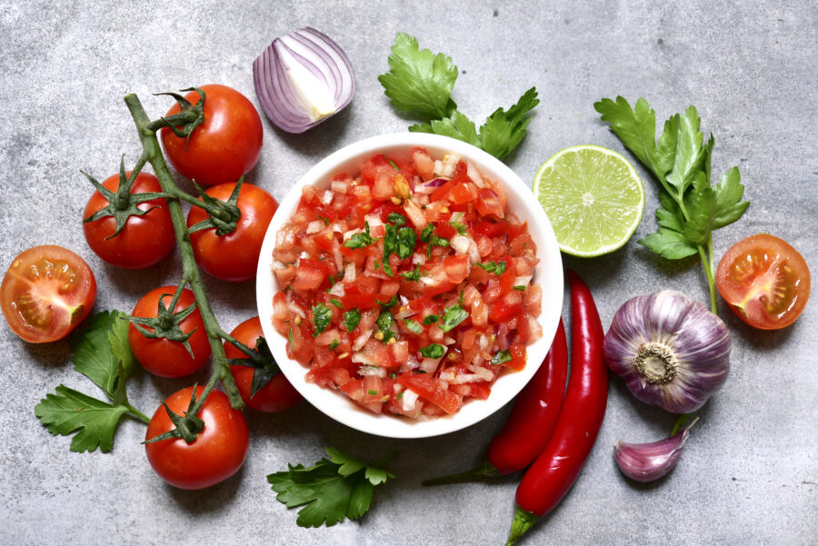 Tomato salsa (salsa roja) 