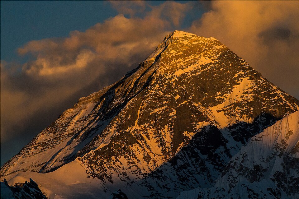 Everest sunrise
