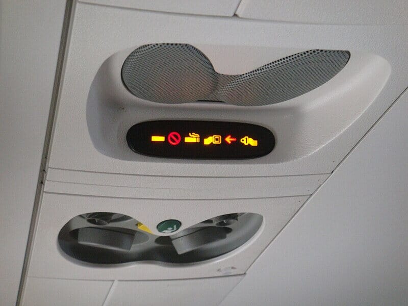 Seatbelt plane sign