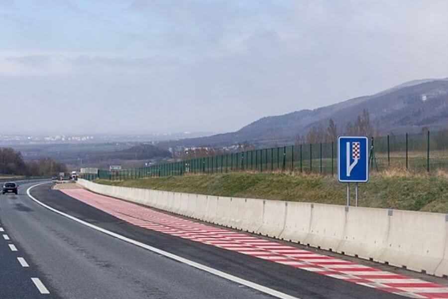 emergency lane