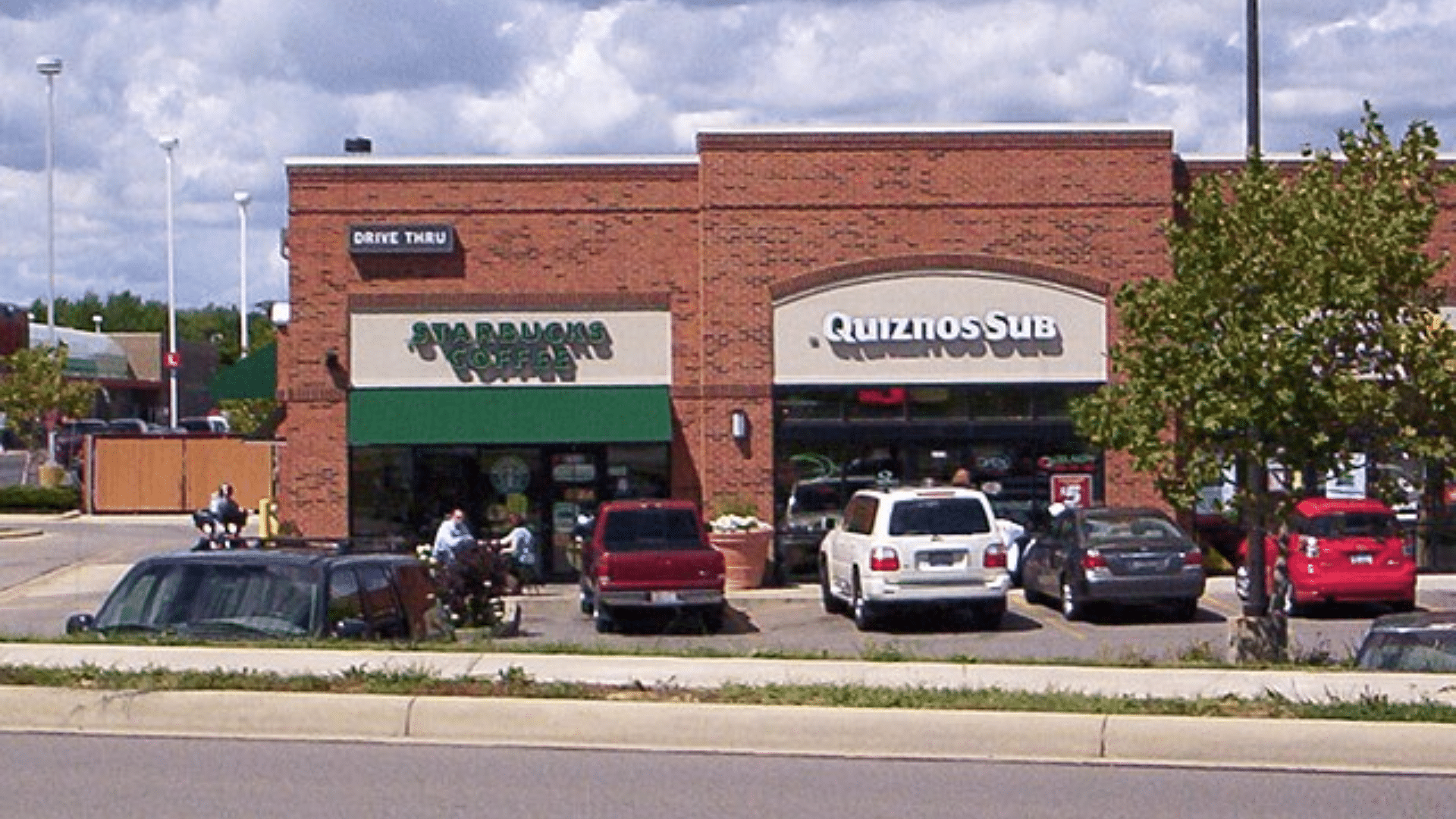 Quino's beside starbucks