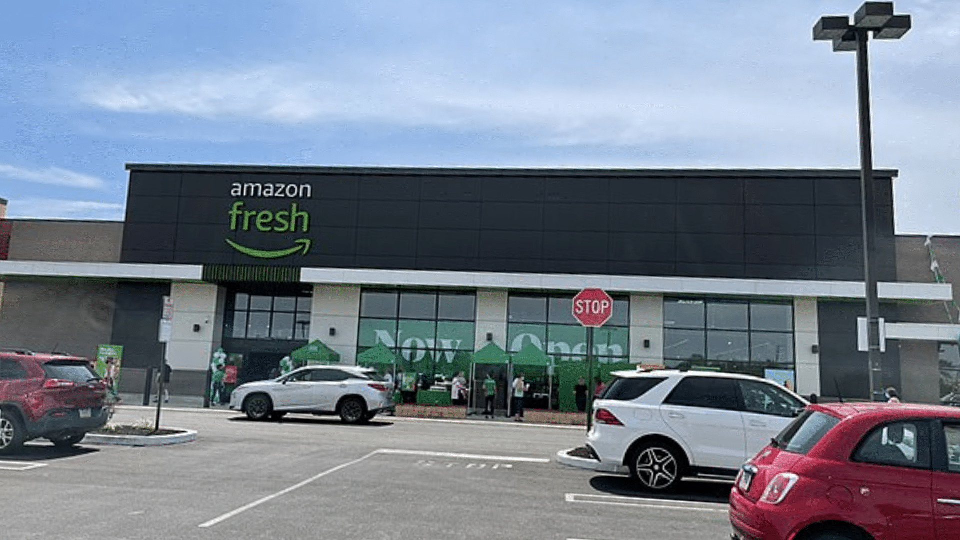 Amazon fresh building