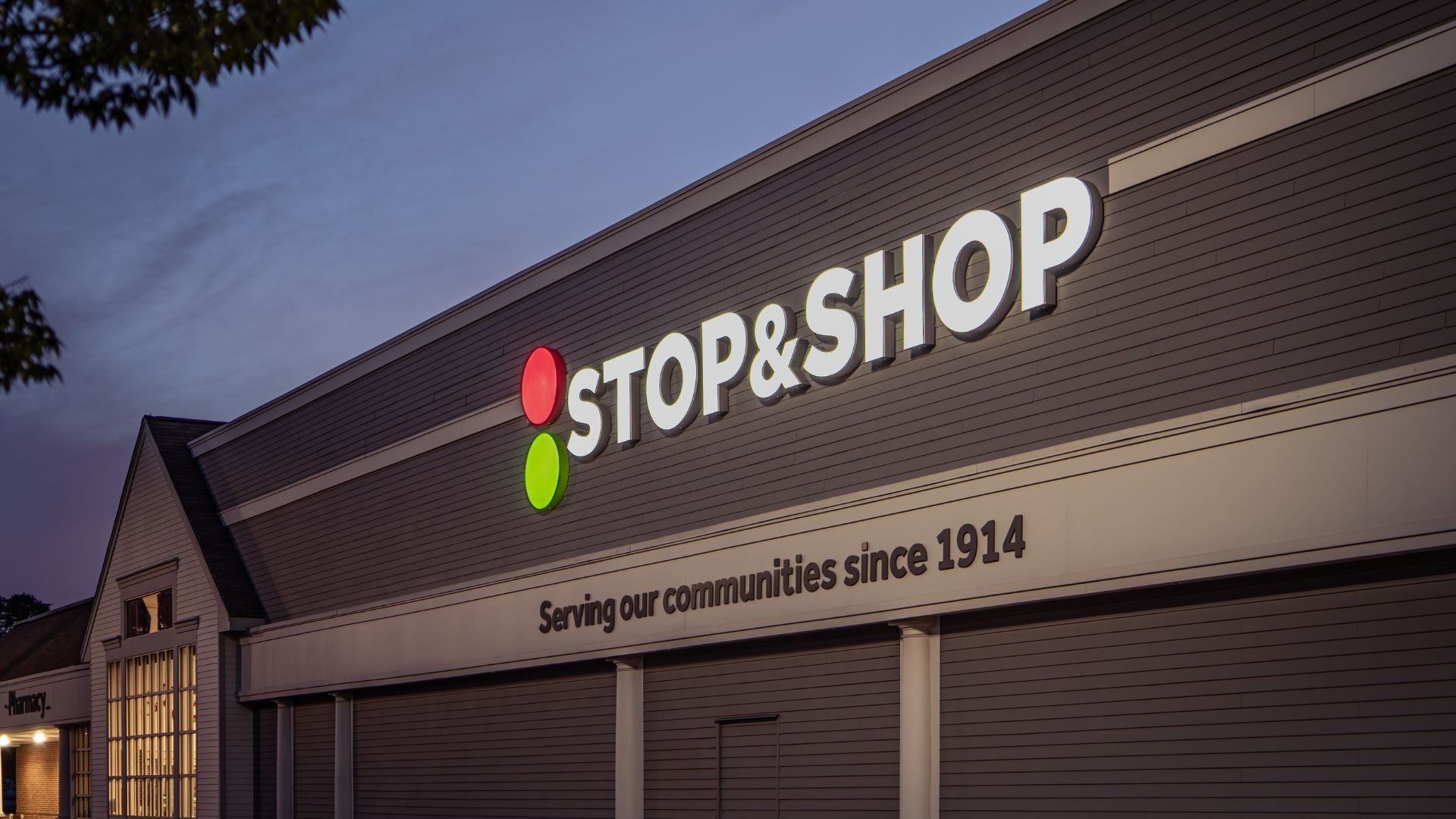 Exterior view of a Stop and Shop grocery store location in New York