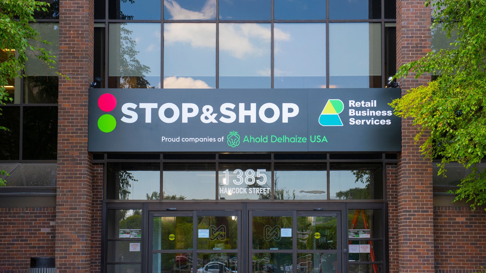 Stop and Shop grocery store exterior in Massachusetts with storefront signage