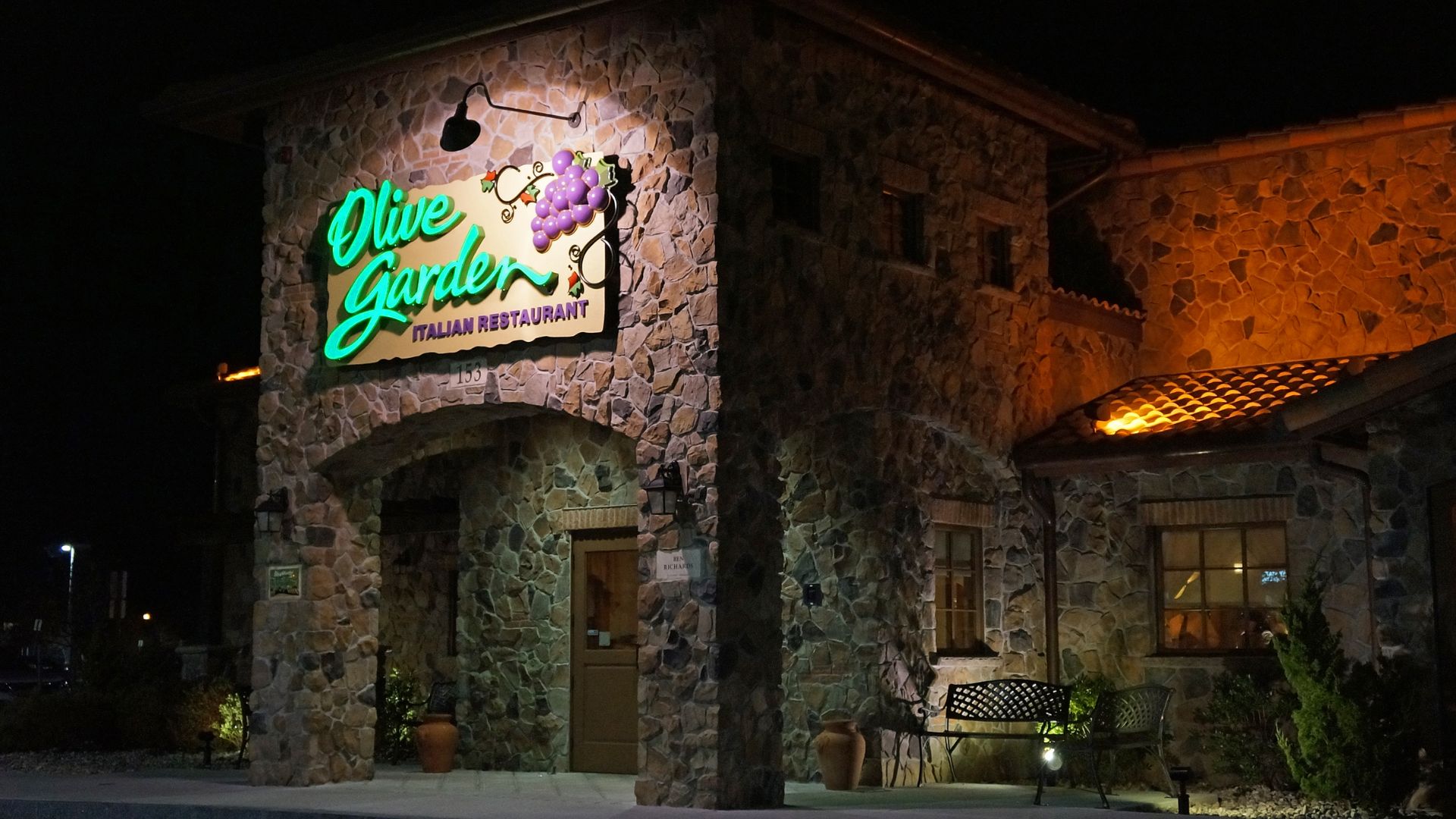 Olive Garden restaurant at night