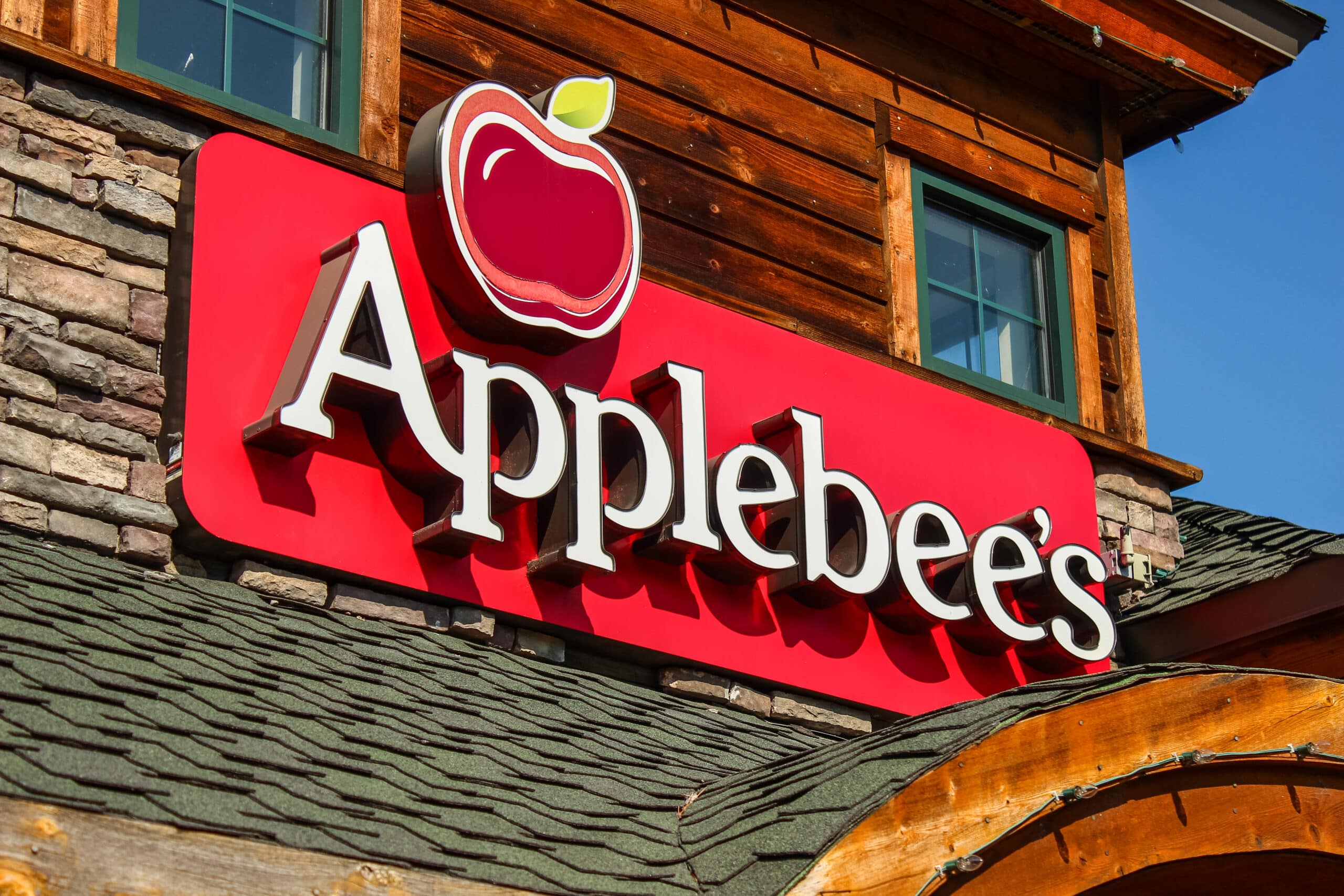 Applebee's restaurant sign displayed on the exterior of a restaurant building.