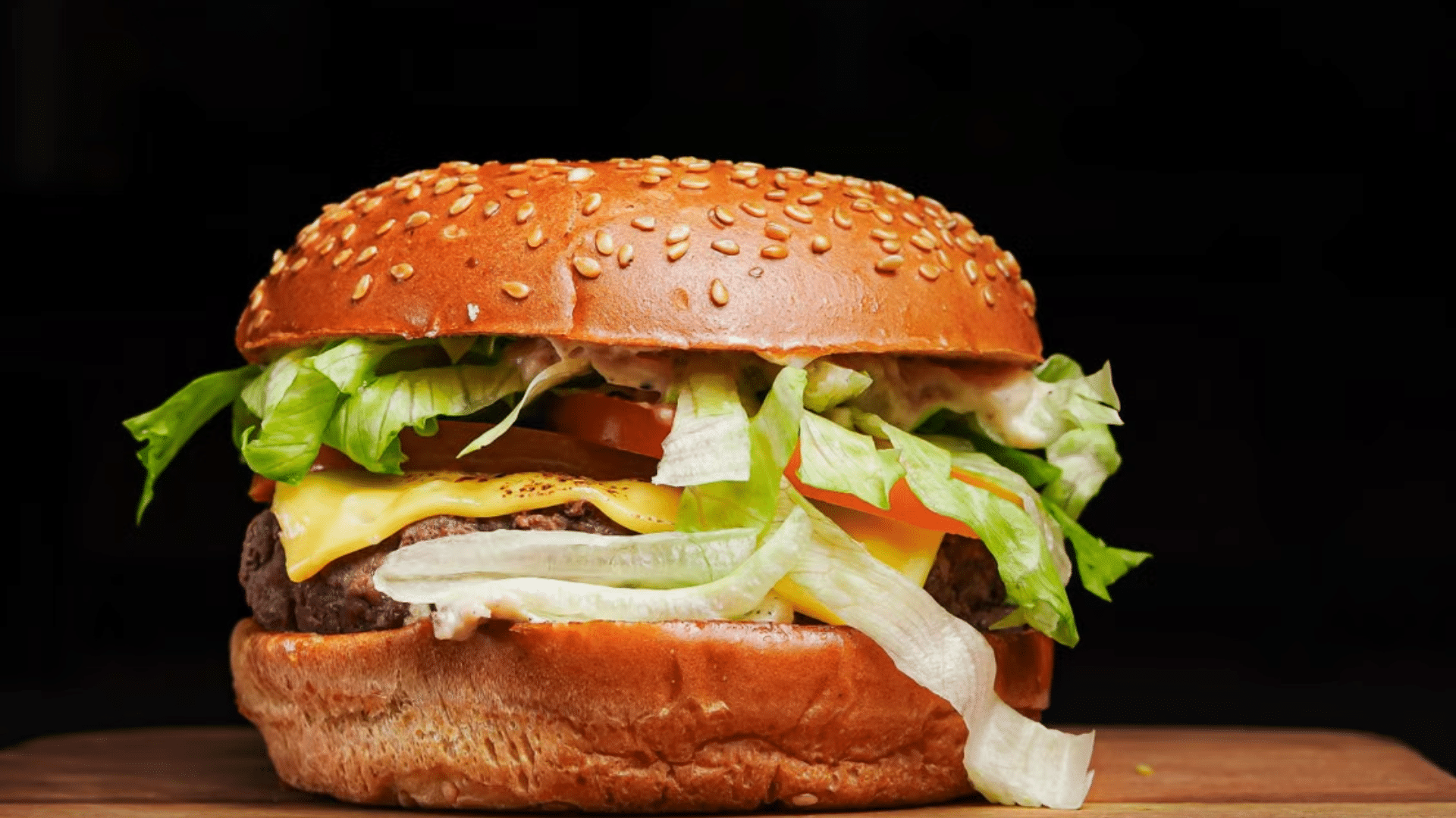 One Fast Food Cheeseburger Beat the Rest in This 6-Chain Taste Test ...